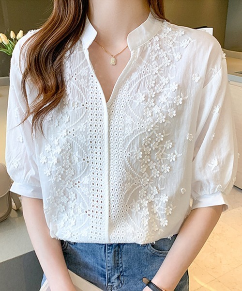 mielu(ミエル)の「Vネック花柄レースブラウス(シャツ/ブラウス・レディース・ホワイト・LARGE/MEDIUM)」の3枚目の写真