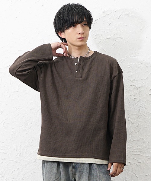 MinoriTY(マイノリティ)の「【MinoriTY】ダブルヘンリーロングTシャツ メンズ 春服 夏服 ユニセックス(Tシャツ/カットソー・メンズ・ブラック/ブラウン/グレー・L/M)」の3枚目の写真