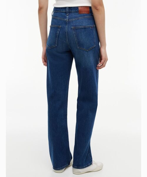 tommy jeans(トミー ジーンズ)の「スリムストレートジーンズ(デニムパンツ・レディース・ブルー・25inch/26inch/27inch)」の3枚目の写真