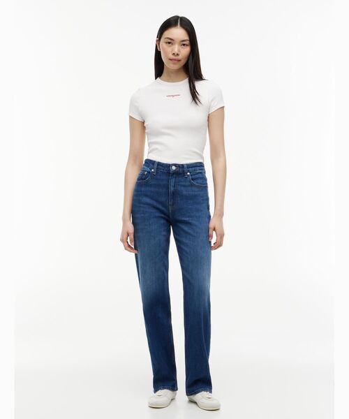 tommy jeans(トミー ジーンズ)の「スリムストレートジーンズ(デニムパンツ・レディース・ブルー・25inch/26inch/27inch)」の5枚目の写真