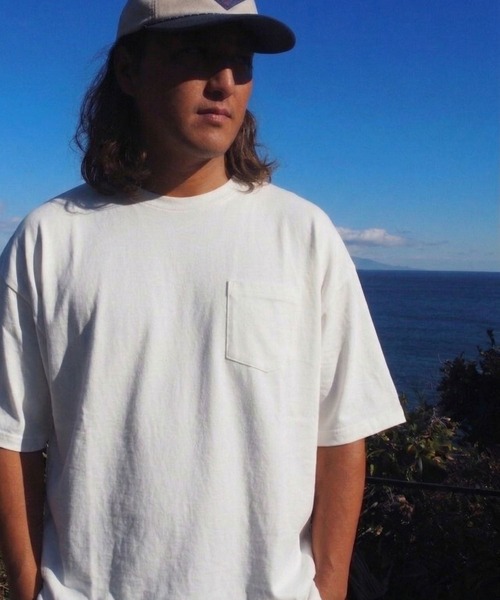 BILLABONG(ビラボン)の「BILLABONG メンズ 【OVER FIT】ESSENTIAL Tシャツ 【2026年春夏モデル】(Tシャツ/カットソー・メンズ・ブラック系その他/オフホワイト/レッド/ブルー系その他・X-LARGE/LARGE/MEDIUM)」の1枚目の写真