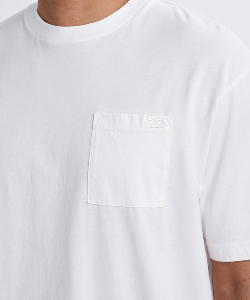 BILLABONG(ビラボン)の「BILLABONG メンズ 【OVER FIT】ESSENTIAL Tシャツ 【2026年春夏モデル】(Tシャツ/カットソー・メンズ・ブラック系その他/オフホワイト/レッド/ブルー系その他・X-LARGE/LARGE/MEDIUM)」の7枚目の写真