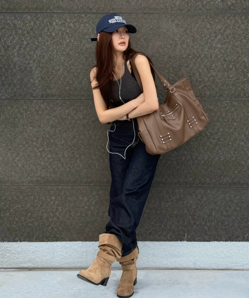 RAIMENT(レイメント)の「Stud Band Big Bag_Mud Brown(ショルダーバッグ・レディース・その他・FREE)」の3枚目の写真