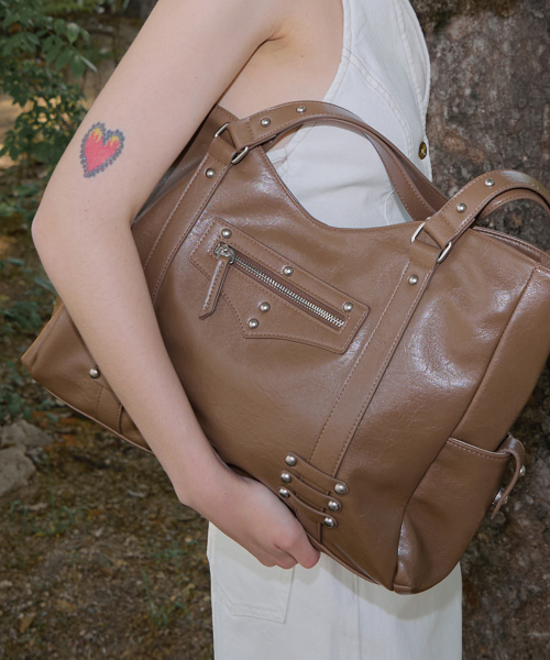 RAIMENT(レイメント)の「Stud Band Big Bag_Mud Brown(ショルダーバッグ・レディース・その他・FREE)」の10枚目の写真