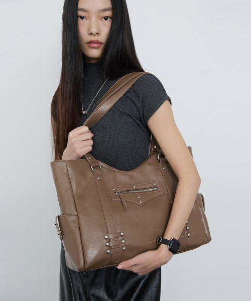 RAIMENT(レイメント)の「Stud Band Big Bag_Mud Brown(ショルダーバッグ・レディース・その他・FREE)」の13枚目の写真
