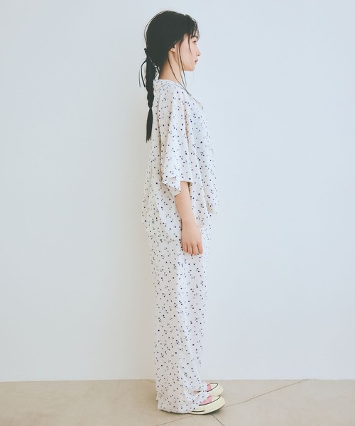 COLORME(カラーミー)の「【AKB48 伊藤百花 着用】小花柄開襟シャツ(シャツ/ブラウス・レディース・ブラック/ホワイト・FREE)」の9枚目の写真
