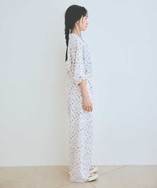 COLORME(カラーミー)の「【AKB48 伊藤百花 着用】小花柄開襟シャツ(シャツ/ブラウス・レディース・ブラック/ホワイト・FREE)」の11枚目の写真