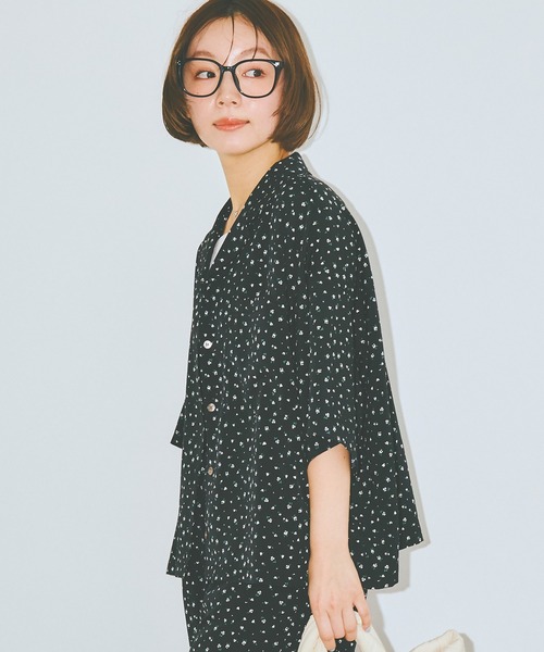 COLORME(カラーミー)の「【AKB48 伊藤百花 着用】小花柄開襟シャツ(シャツ/ブラウス・レディース・ブラック/ホワイト・FREE)」の13枚目の写真