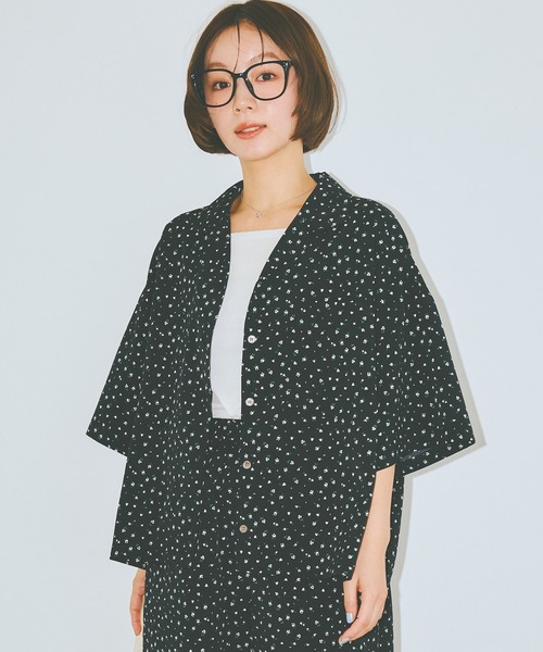 COLORME(カラーミー)の「【AKB48 伊藤百花 着用】小花柄開襟シャツ(シャツ/ブラウス・レディース・ブラック/ホワイト・FREE)」の14枚目の写真