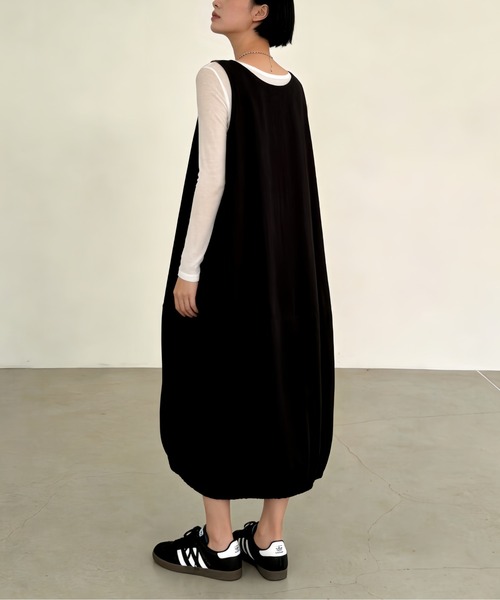 Sew loop(ソーループ)の「綿100%裾バルーンワンピース(ジャンパースカート・レディース・ブラック・L/M)」の13枚目の写真