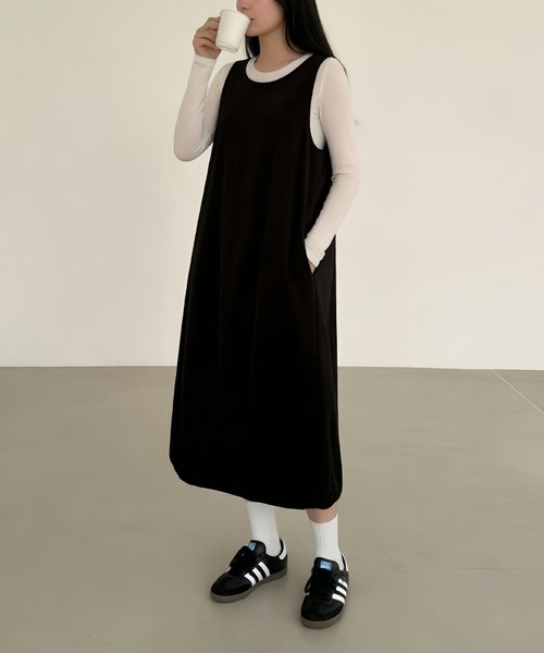 Sew loop(ソーループ)の「綿100%裾バルーンワンピース(ジャンパースカート・レディース・ブラック・L/M)」の2枚目の写真