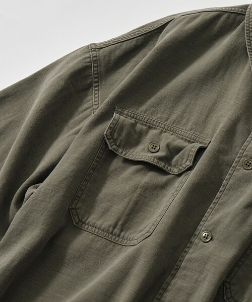 REMI RELIEF(レミレリーフ)の「【REMI RELIEF/レミレリーフ】WIDE MILITARY S/S SHIRT(小花スタッズ)(シャツ/ブラウス・メンズ・ダークグレー/カーキ・M/L/XL)」の6枚目の写真