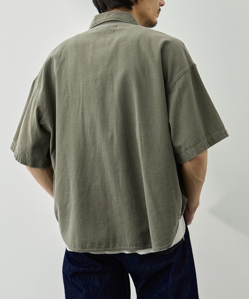 REMI RELIEF(レミレリーフ)の「【REMI RELIEF/レミレリーフ】WIDE MILITARY S/S SHIRT(小花スタッズ)(シャツ/ブラウス・メンズ・ダークグレー/カーキ・M/L/XL)」の14枚目の写真