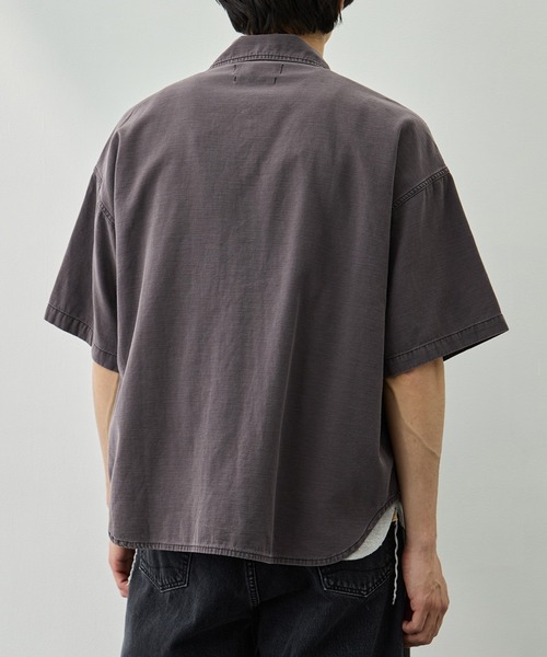 REMI RELIEF(レミレリーフ)の「【REMI RELIEF/レミレリーフ】WIDE MILITARY S/S SHIRT(小花スタッズ)(シャツ/ブラウス・メンズ・ダークグレー/カーキ・M/L/XL)」の9枚目の写真