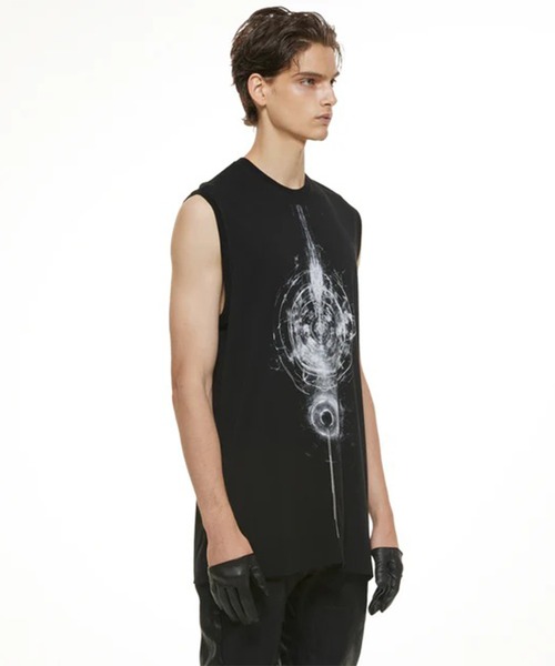 JULIUS(ユリウス)の「【JULIUS】937CPM3 PRINT N/S TEE(タンクトップ・メンズ・ブラック/ホワイト・3/4)」の4枚目の写真