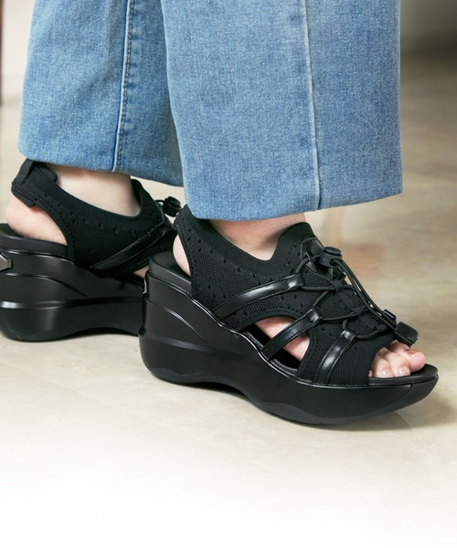 orMORE(オアモア)の「ヒールアップサンダル2 ニットタイプ(サンダル・レディース・ブラック・LARGE/MEDIUM/SMALL)」の2枚目の写真