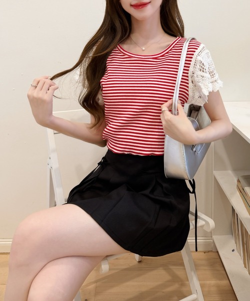 Ada.(エイダ)の「かぎ針編み風 レース 袖 リブ ボーダー カットソー(Tシャツ/カットソー・レディース・レッド/グレー/ブラック・FREE)」の4枚目の写真