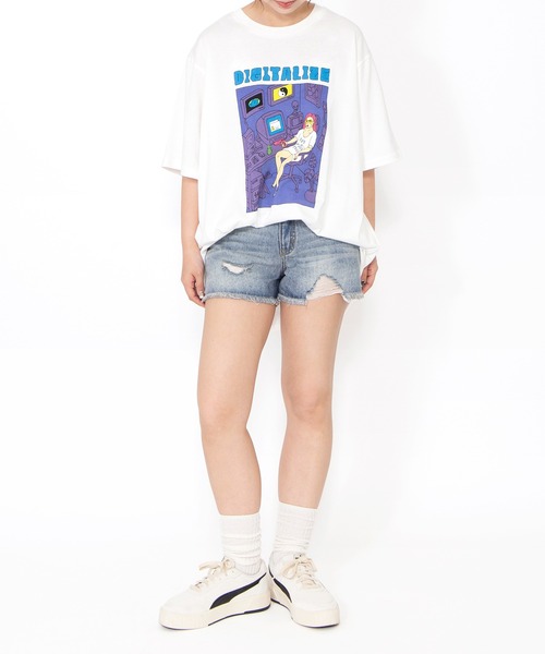PUNYUS(プニュズ)の「ダメージデニムショートパンツ(デニムパンツ・レディース・ブラック/ライトブルー・1/2/3/4/5)」の13枚目の写真