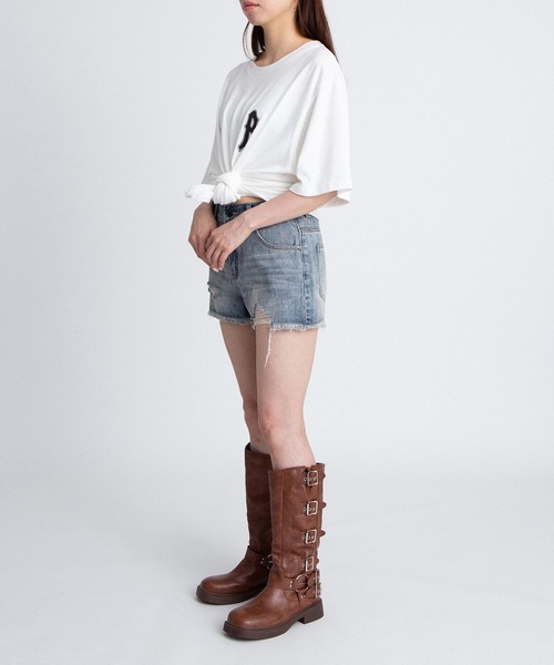 PUNYUS(プニュズ)の「ダメージデニムショートパンツ(デニムパンツ・レディース・ブラック/ライトブルー・1/2/3/4/5)」の8枚目の写真