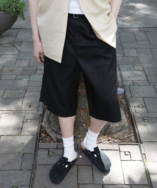 NAKER(ネイカー)の「ツータックベルテッドスラックスショーツ(その他パンツ・メンズ・ブラック系/ブラック・S/M/L/XL)」の5枚目の写真