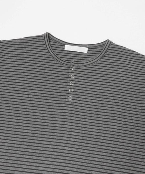 SENSE OF PLACE by URBAN RESEARCH(センスオブプレイスバイアーバンリサーチ)の「アソートヘンリーネックショートスリーブTシャツ(Tシャツ/カットソー・メンズ・グレー/ボルドー/チャコールグレー/ブラック・MEDIUM/LARGE)」の7枚目の写真