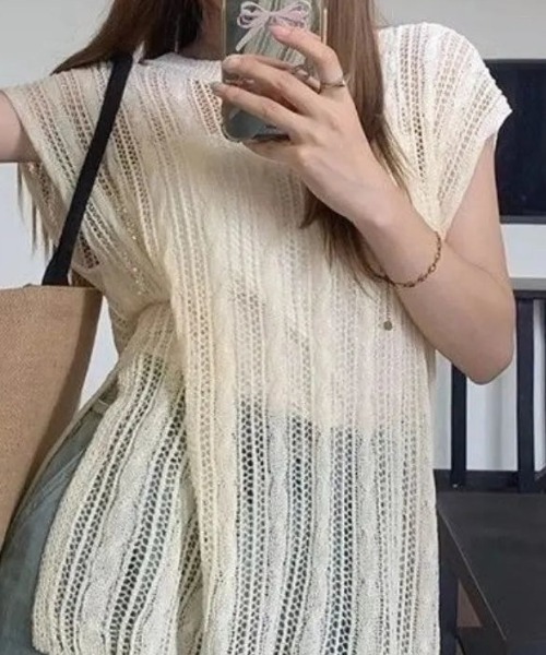 LUCPY(ラクピー)の「透かし編みシアーニットトップス(その他トップス・レディース・ホワイト・X-LARGE/LARGE/MEDIUM/SMALL)」の2枚目の写真