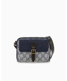 EMPORIO ARMANI | 【エンポリオ アルマーニ】モノグラム キャンバス クロスボディバッグ バックル付き(ショルダーバッグ)