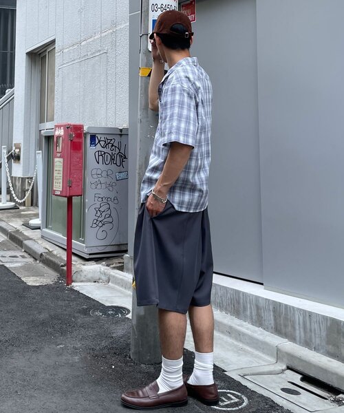 CIAOPANIC（チャオパニック）の「ワイドハーフスラックス / ショーツ（その他パンツ・メンズ・グレー/ブラック・LARGE/MEDIUM）」の6枚目の写真