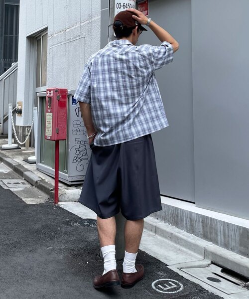 CIAOPANIC（チャオパニック）の「ワイドハーフスラックス / ショーツ（その他パンツ・メンズ・グレー/ブラック・LARGE/MEDIUM）」の7枚目の写真