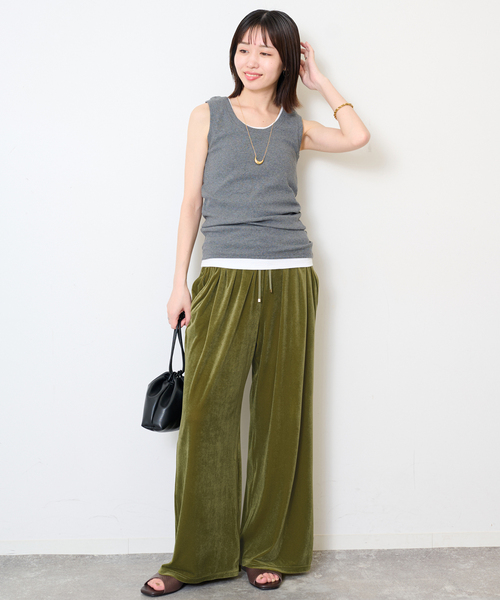 SLOBE IENA(スローブイエナ)の「ベロアリラックスパンツ(その他パンツ・レディース・ブラック/カーキ・FREE)」の3枚目の写真