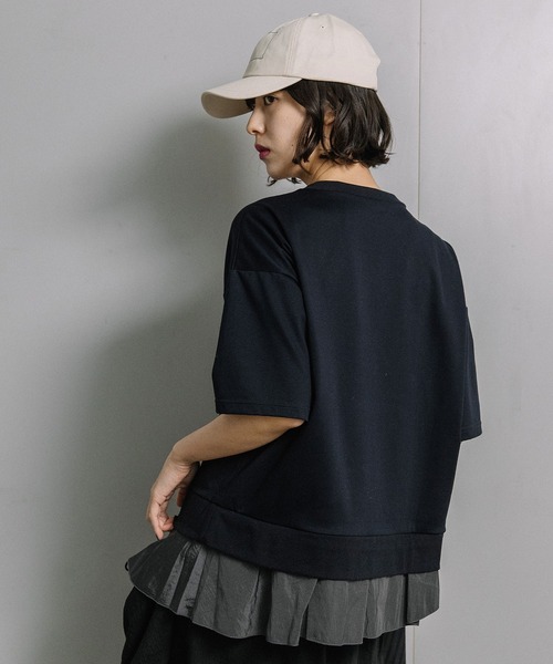 MARECHAL TERRE（マルシャルテル）の「【UVカット/接触冷感】裾フリルトップス（Tシャツ/カットソー・レディース・ネイビー/ライトグレー/チャコールグレー/ブラック・MEDIUM）」の6枚目の写真