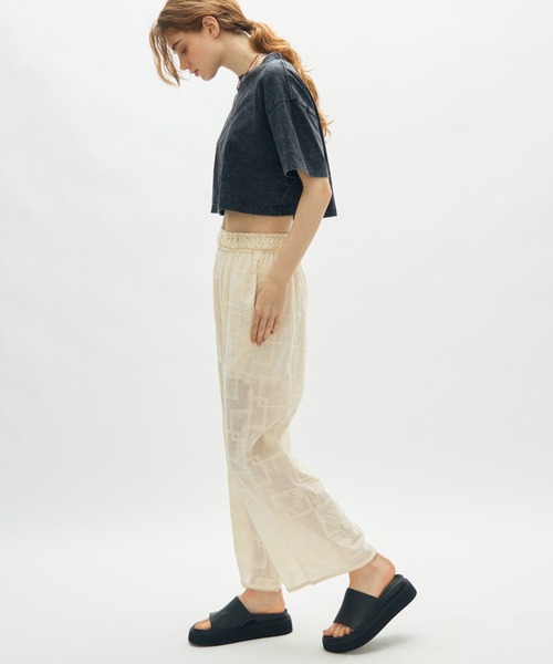 full/fill.(フルフィル)の「flower cord embroidery pants / フラワーコードエンブロイダリーパンツ(その他パンツ・レディース・ナチュラル・FREE)」の8枚目の写真