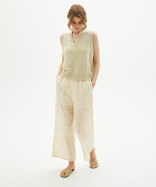 full/fill.(フルフィル)の「flower cord embroidery pants / フラワーコードエンブロイダリーパンツ(その他パンツ・レディース・ナチュラル・FREE)」の12枚目の写真