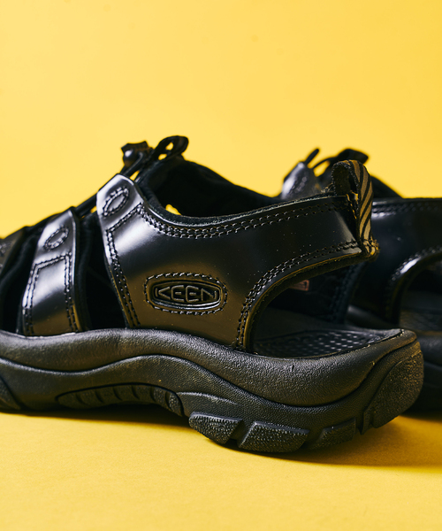 417 EDIFICE(フォーワンセブンエディフィス)の「【KEEN /キーン】 NEWPORT HL(サンダル・メンズ・ブラック・26cm/26.5cm/27cm/27.5cm/28cm)」の4枚目の写真