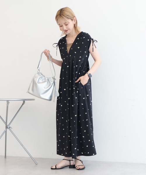 AMERICAN HOLIC(アメリカンホリック)の「【マルチ機能】Vネックドロストショルダーワンピース(ワンピース・レディース・その他14/カーキ/ブラック・L/M)」の4枚目の写真