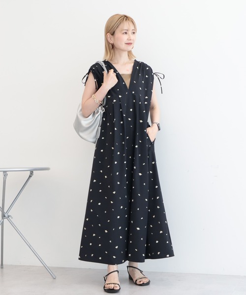 AMERICAN HOLIC(アメリカンホリック)の「【マルチ機能】Vネックドロストショルダーワンピース(ワンピース・レディース・その他14/カーキ/ブラック・L/M)」の6枚目の写真
