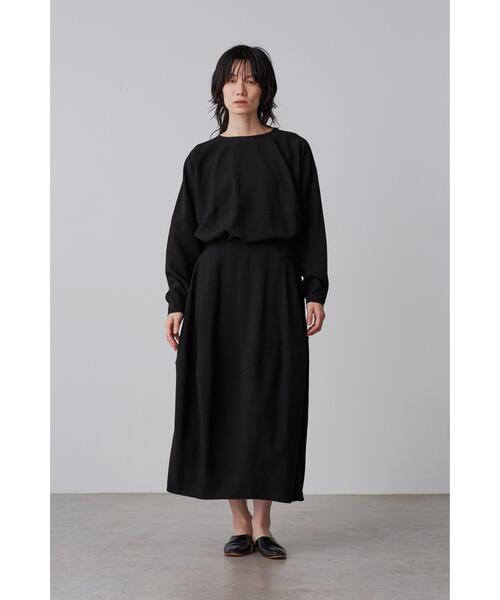 YLEVE(イレーヴ)の「YLEVE / TENCEL SKIRT(スカート・レディース・ブラック/ワイン系・0/1)」の1枚目の写真