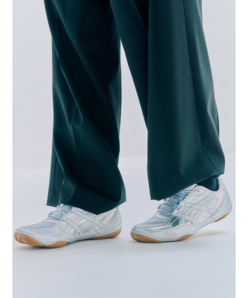 ASICS(アシックス)の「HYPERSYNC / ハイパーシンク(スニーカー・レディース・シルバー系その他・26/24/25/29/28.5/26.5/23/22.5/25.5/27/24.5/29.5/28/27.5/23.5)」の17枚目の写真