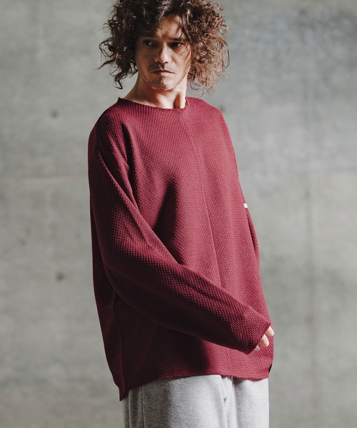 GLIMCLAP(グリムクラップ)の「mlt5757-Textured Waffle Oversized Long Sleeve Tee ロングスリーブTシャツ(211-014-gla-cg)(Tシャツ/カットソー・メンズ・ワイン/オフホワイト/チャコール/ブラック・L/M/S)」の10枚目の写真