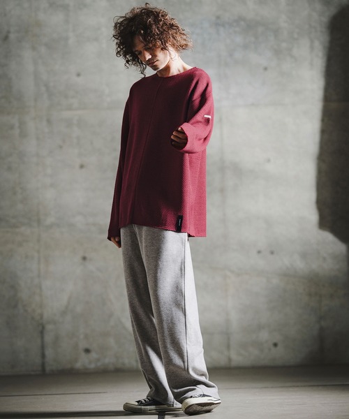 GLIMCLAP(グリムクラップ)の「mlt5757-Textured Waffle Oversized Long Sleeve Tee ロングスリーブTシャツ(211-014-gla-cg)(Tシャツ/カットソー・メンズ・ワイン/オフホワイト/チャコール/ブラック・L/M/S)」の12枚目の写真