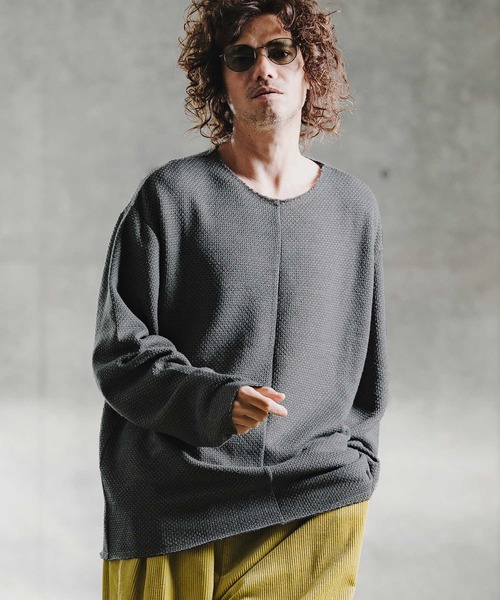 GLIMCLAP(グリムクラップ)の「mlt5757-Textured Waffle Oversized Long Sleeve Tee ロングスリーブTシャツ(211-014-gla-cg)(Tシャツ/カットソー・メンズ・ワイン/オフホワイト/チャコール/ブラック・L/M/S)」の18枚目の写真