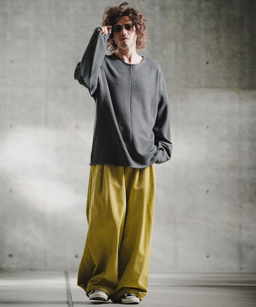 GLIMCLAP(グリムクラップ)の「mlt5757-Textured Waffle Oversized Long Sleeve Tee ロングスリーブTシャツ(211-014-gla-cg)(Tシャツ/カットソー・メンズ・ワイン/オフホワイト/チャコール/ブラック・L/M/S)」の20枚目の写真