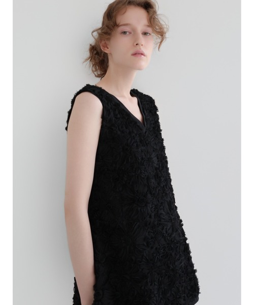 AMOMMA（アモマ）の「FLORAL TEXTURED DRESS（その他トップス・レディース・ブラック/アイボリー・FREE）」の16枚目の写真