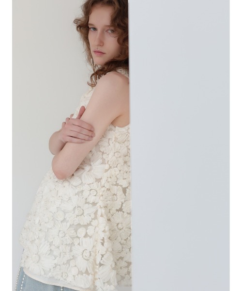 AMOMMA（アモマ）の「FLORAL TEXTURED DRESS（その他トップス・レディース・ブラック/アイボリー・FREE）」の12枚目の写真