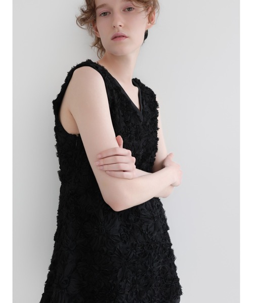 AMOMMA（アモマ）の「FLORAL TEXTURED DRESS（その他トップス・レディース・ブラック/アイボリー・FREE）」の20枚目の写真