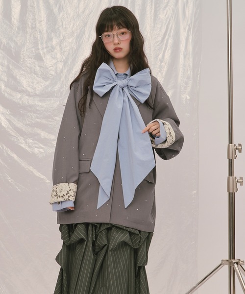 loin nuit(ロワンニュイ)の「nuance button lace jacket / ニュアンスボタンレースジャケット(テーラードジャケット・レディース・ボルドー/キャメル/ブルーグレー/ピンク/グレー/ライトグレー・FREE)」の11枚目の写真