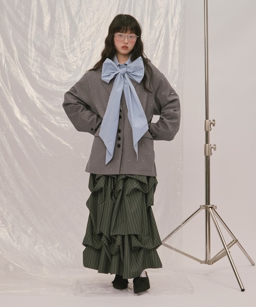 loin nuit(ロワンニュイ)の「nuance button lace jacket / ニュアンスボタンレースジャケット(テーラードジャケット・レディース・ボルドー/キャメル/ブルーグレー/ピンク/グレー/ライトグレー・FREE)」の8枚目の写真