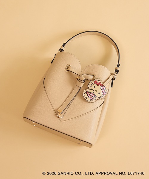 sanrio(サンリオ)の「【HELLO KITTY×VIS】日焼けデザイン ハローキティハートカットバッグ(ショルダーバッグ・レディース・ベージュ・FREE)」の20枚目の写真