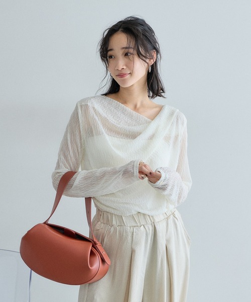 &. NOSTALGIA(アンドドットノスタルジア)の「レースドレープトップス(Tシャツ/カットソー・レディース・オフホワイト/ブラック・M)」の6枚目の写真