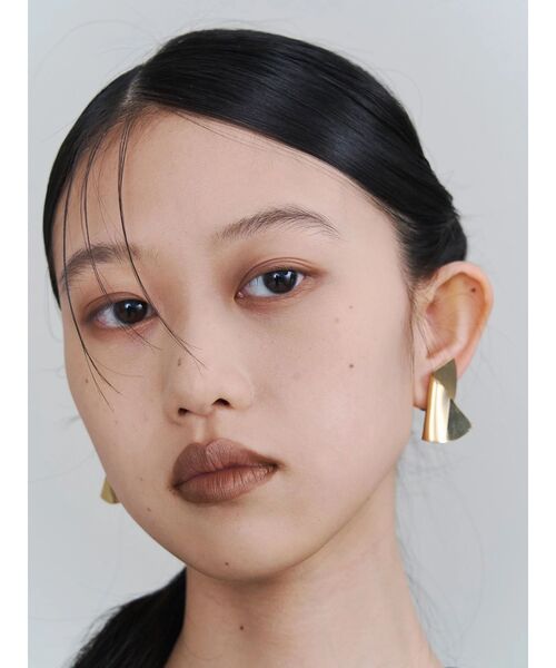 UN3D.(アンスリード)の「ORIGAMI EARRING / オリガミイヤリング(イヤリング・レディース・シルバー/ゴールド・FREE)」の1枚目の写真